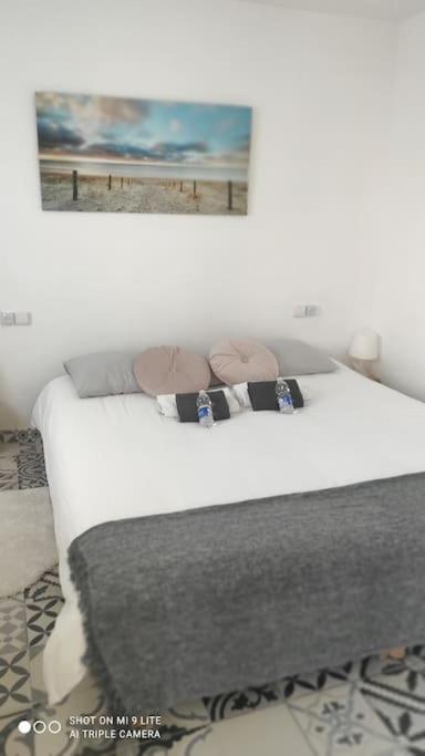 Precioso Apartamento Con A/A En Ruzafa Con Terracita Privada Y Acceso A Un Jardin, Para 2-3 Personas Valencia Ngoại thất bức ảnh